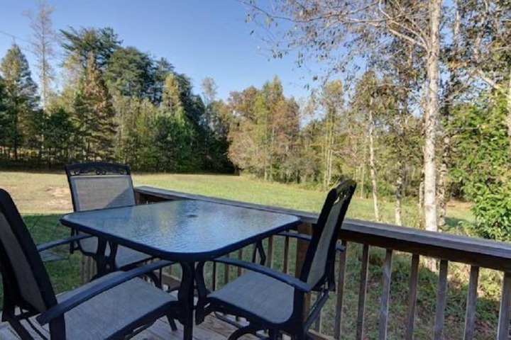 Nacoochee Valley Lodge