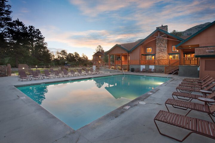 Pool 12 of 39