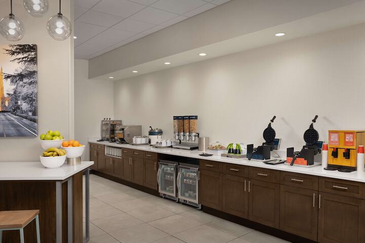 Breakfast/Coffee Service 38 of 44