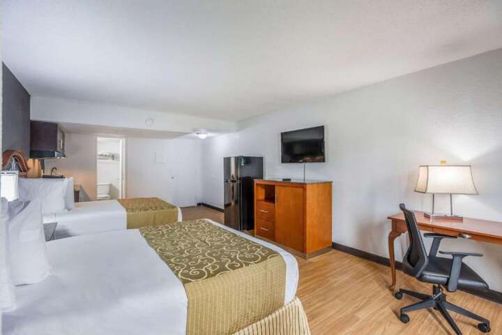 Room 18 of 35