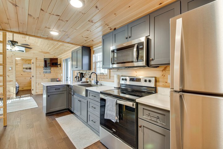 Steps to Lake Keowee: Secluded Seneca Sanctuary!