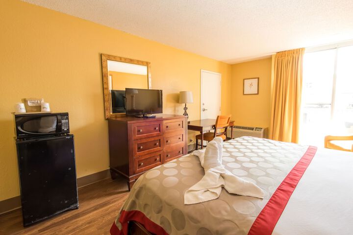 Room 44 of 58