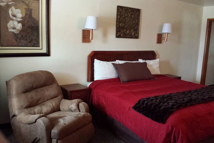 Room 37 of 60
