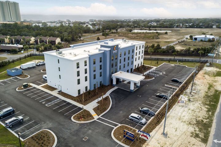 Hotel 7 of 41