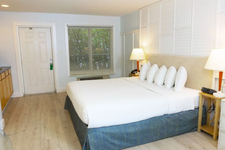 Room 41 of 75
