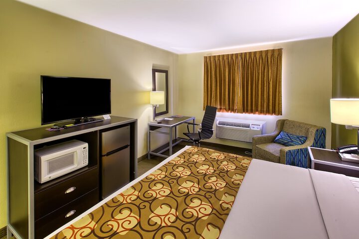 Room 17 of 26