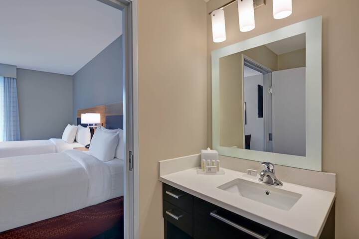 Room 42 of 54