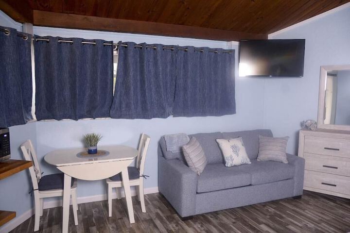 Room 44 of 51