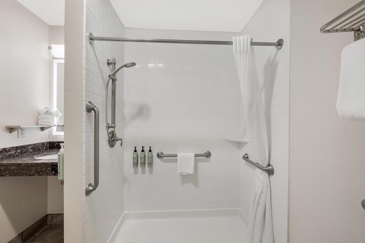 Best Western Airport Albuquerque InnSuites Hotel & Suites