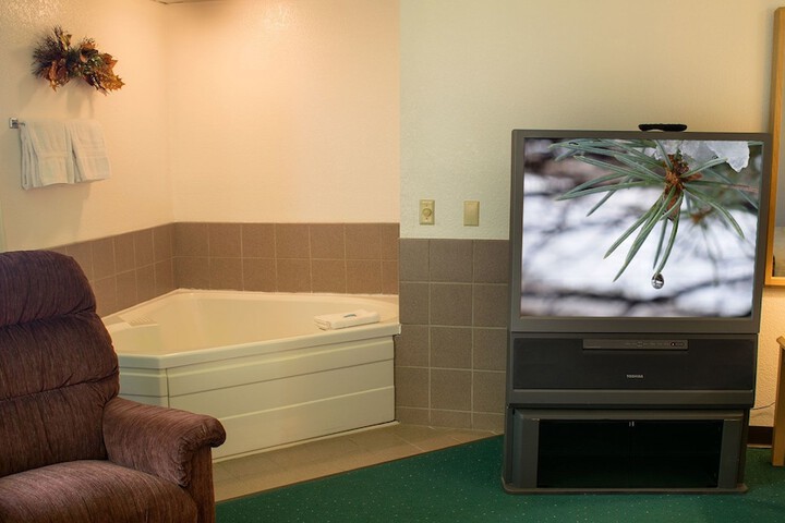 Room 3 of 7