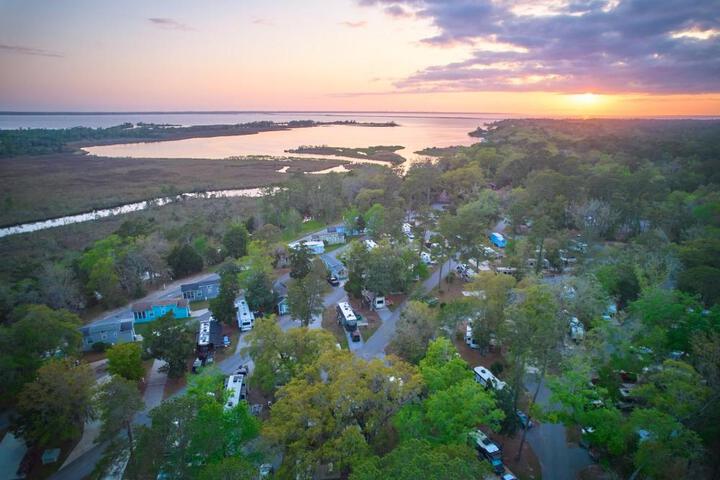Live Oak Landing