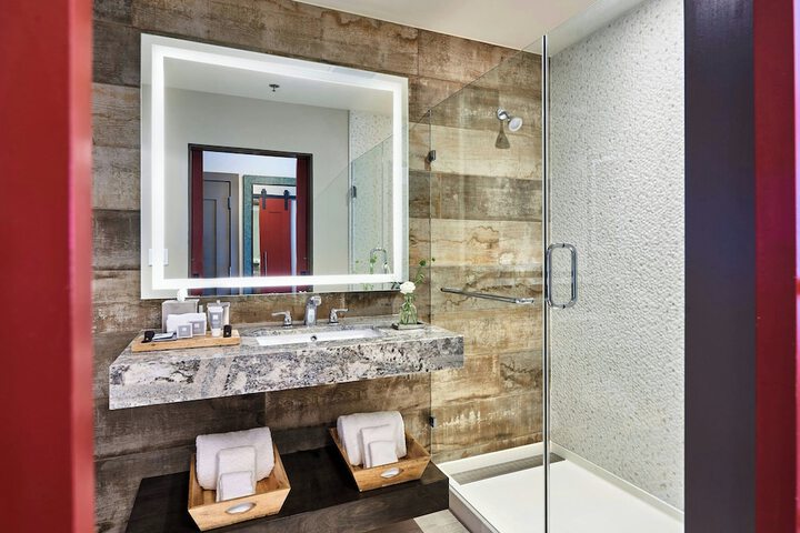 The Stella Hotel Autograph Collection