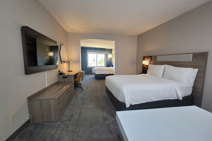 Room 14 of 54