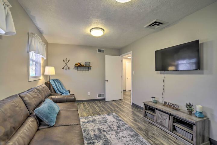 Near Mines & Meadows: Spacious Home w / Game Room