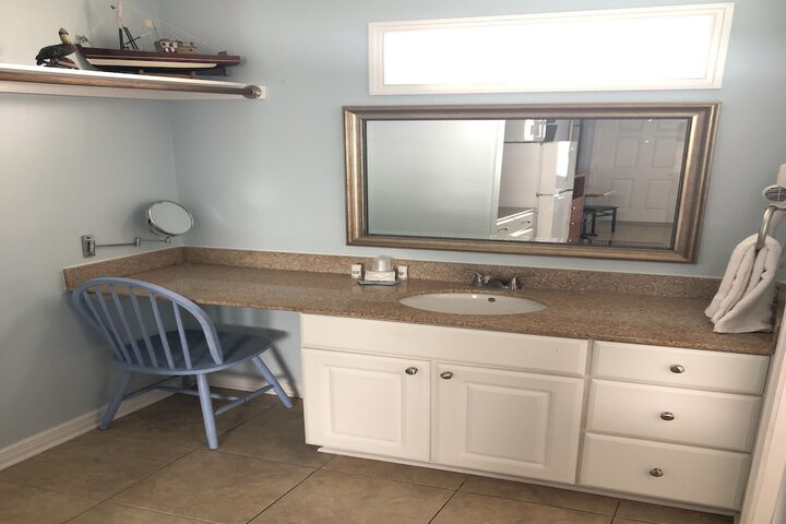 Beachgate CondoSuites and Oceanfront Resort