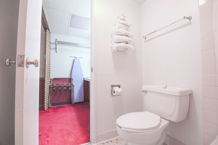 Room 20 of 65