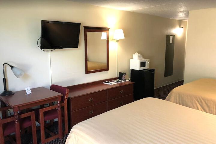 Room 6 of 23