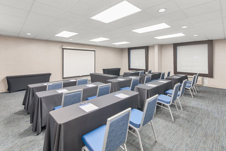 Holiday Inn Express & Suites Greenville-I-85 & Woodruff Rd by IHG