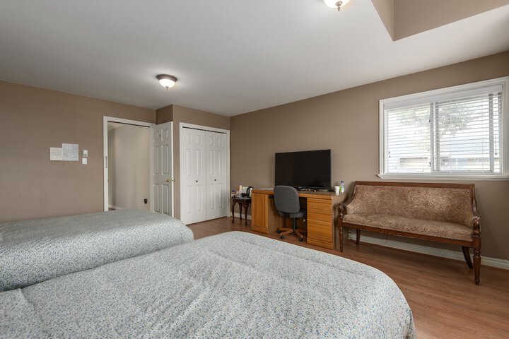 Room 19 of 30