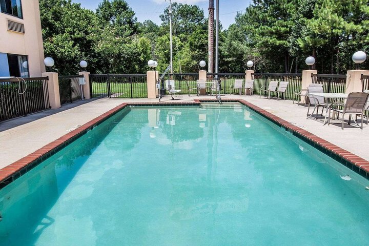 Pool 5 of 40