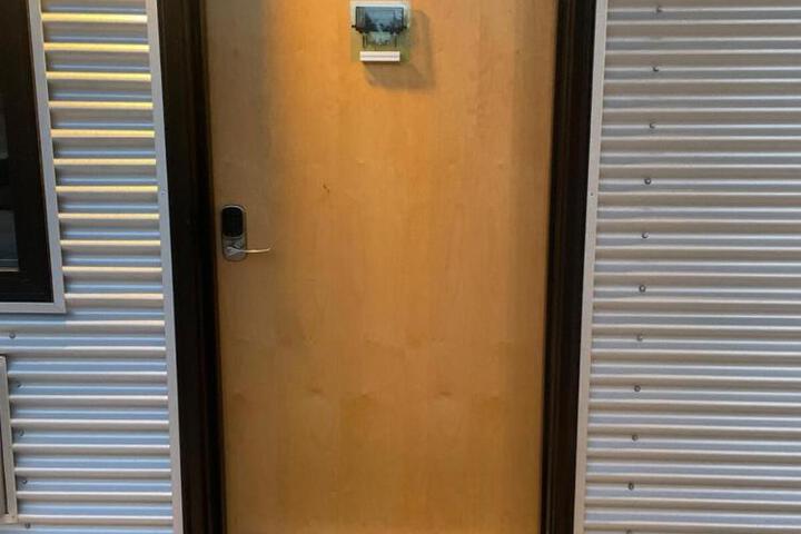 Travel themed group suite near Route 66