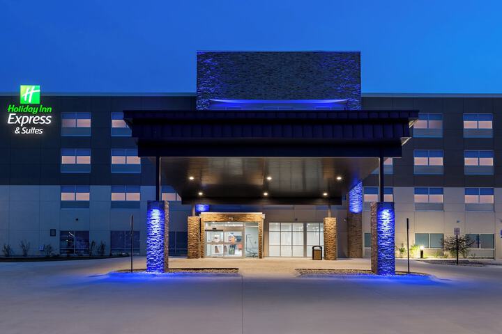 Holiday Inn Express & Suites Stevensville Benton Harbor by IHG