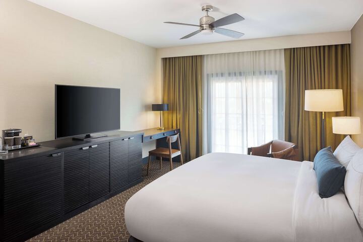 Room 50 of 75