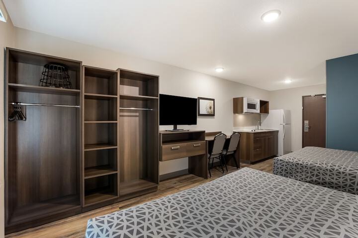 Room 14 of 30