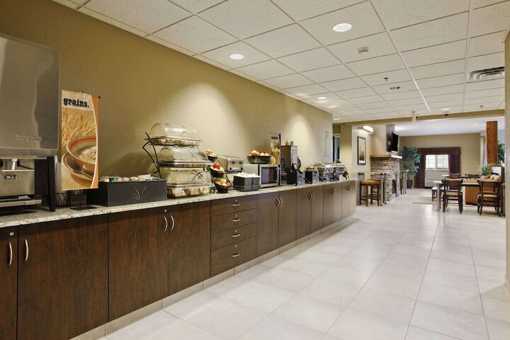 Breakfast/Coffee Service 20 of 24