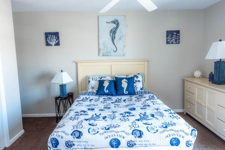 Room 33 of 48