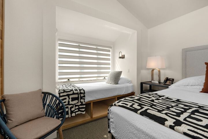 Room 110 of 231