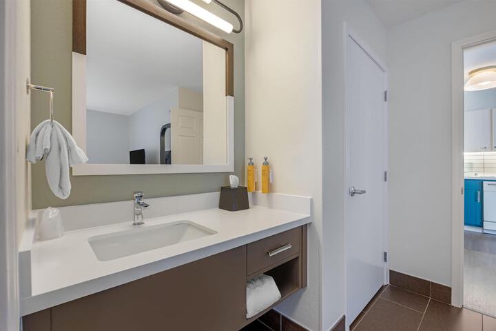Sonesta ES Suites Portland Vancouver 41st Street