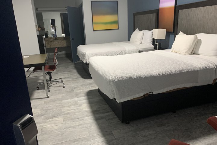 Room 34 of 44