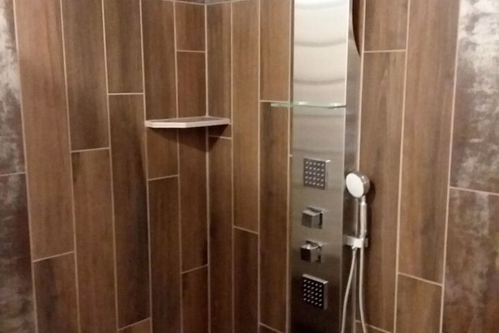 DiamondStone Guest Lodges