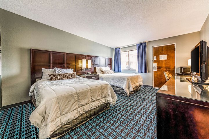Room 18 of 22