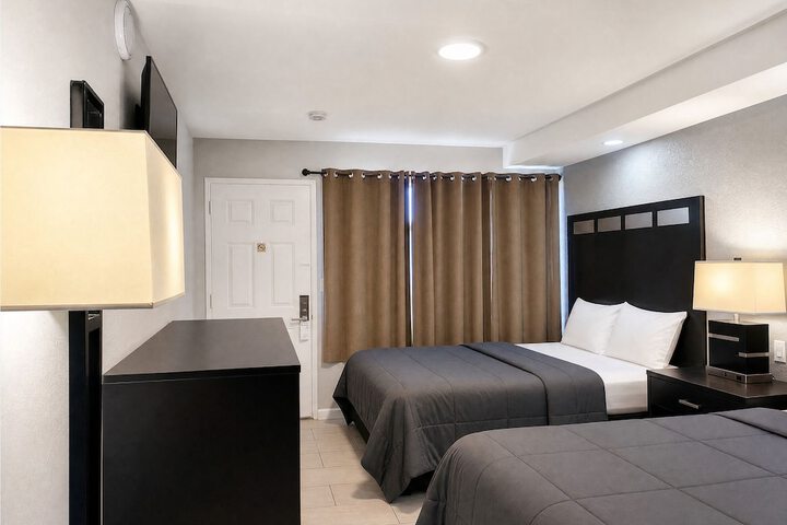 Paradise Inn