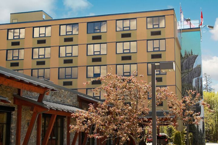 Hotel 9 of 66