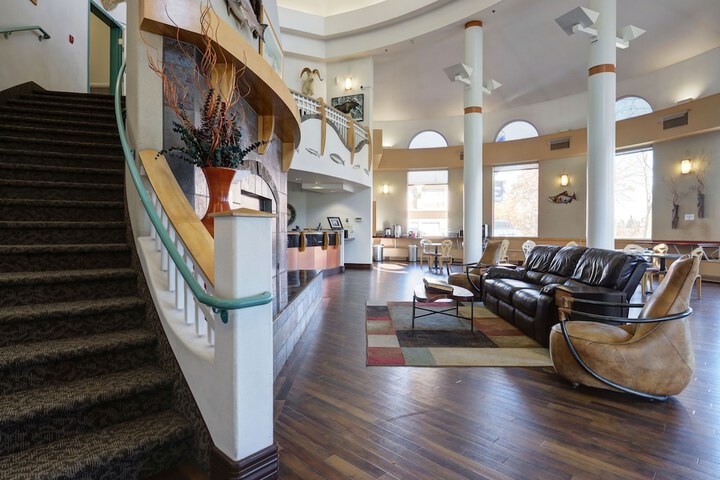 Hotel Interior 11 of 36