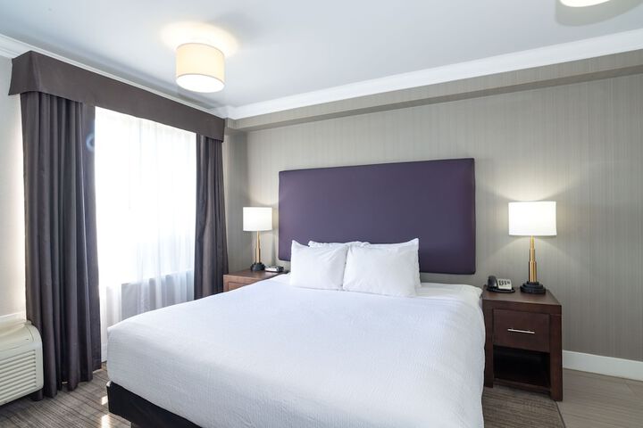 Room 43 of 78