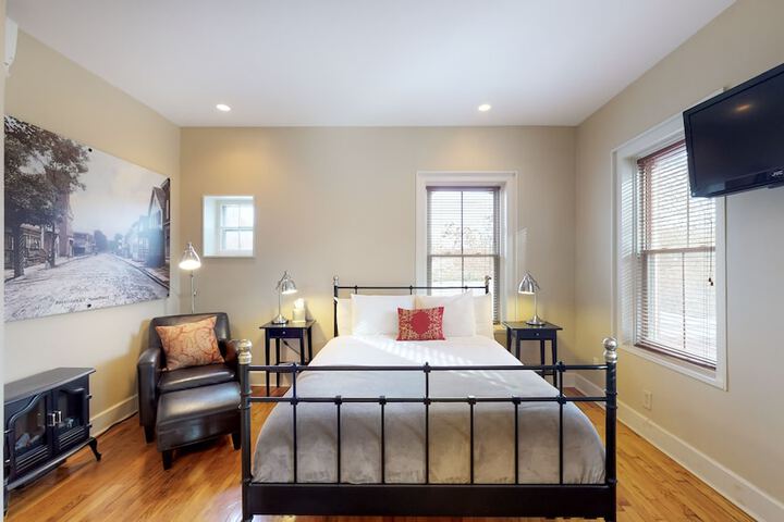 Room 7 of 26