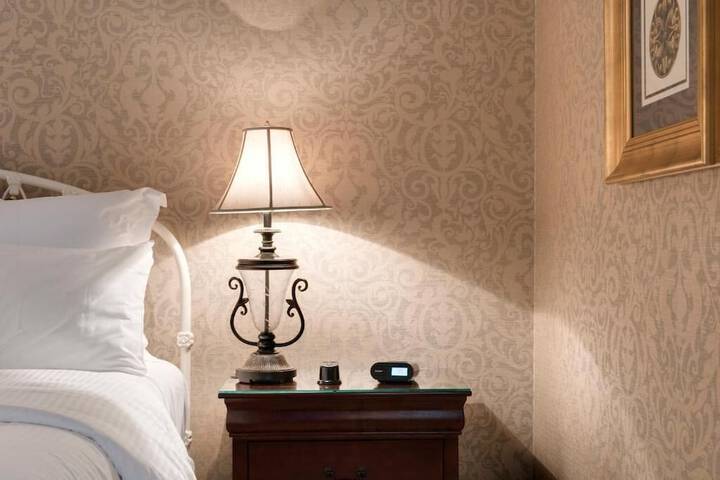 Room 23 of 52