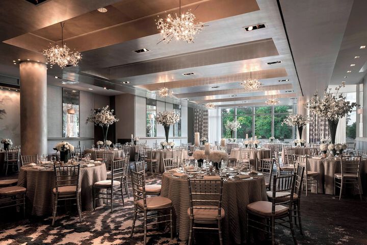 Ballroom/Hall 63 of 76