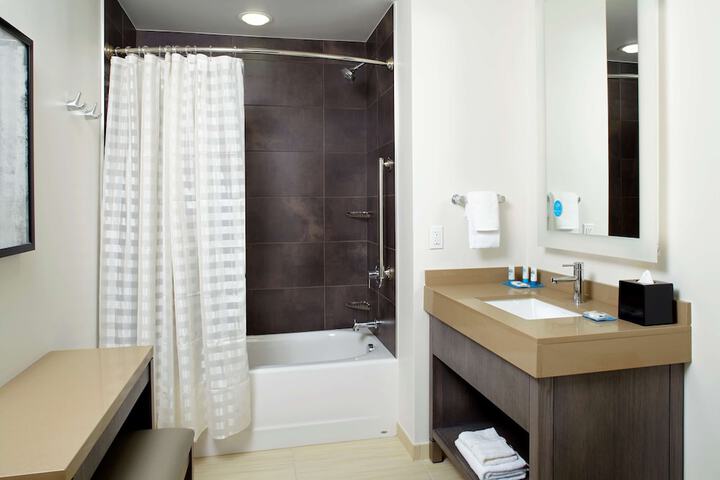 Hyatt House Denver / Lakewood at Belmar
