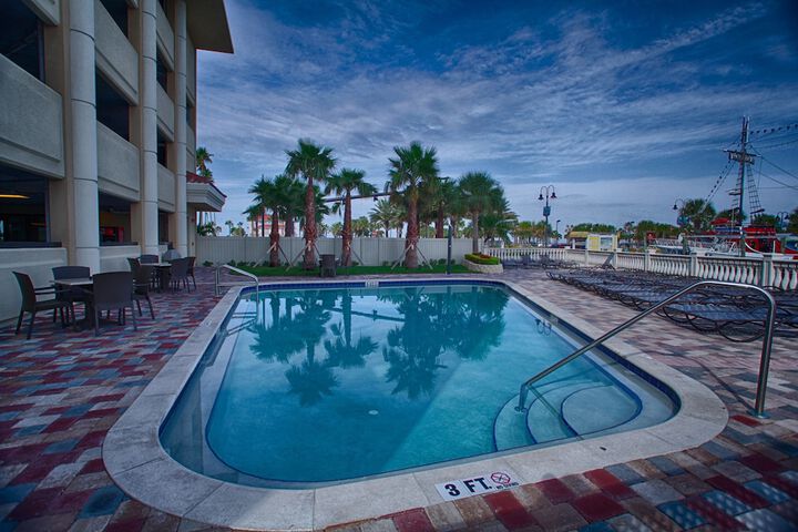 Pool 24 of 101