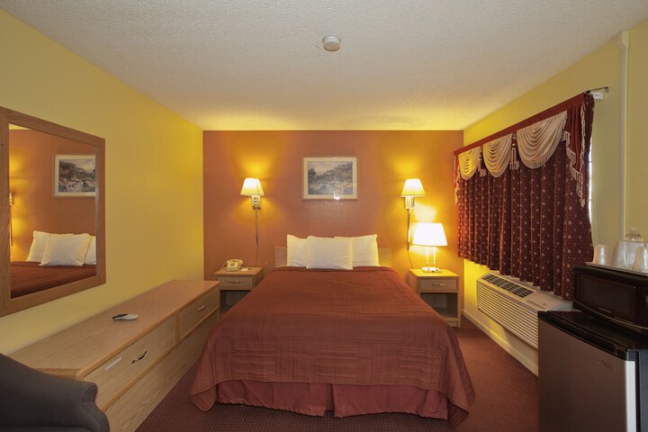 Room 10 of 33