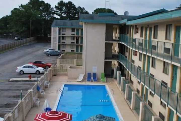 Pool 2 of 16