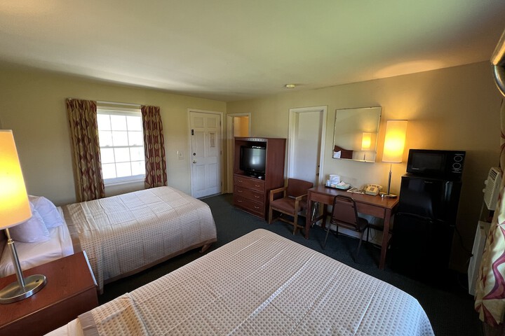 Room 23 of 34