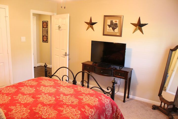 Room 34 of 41