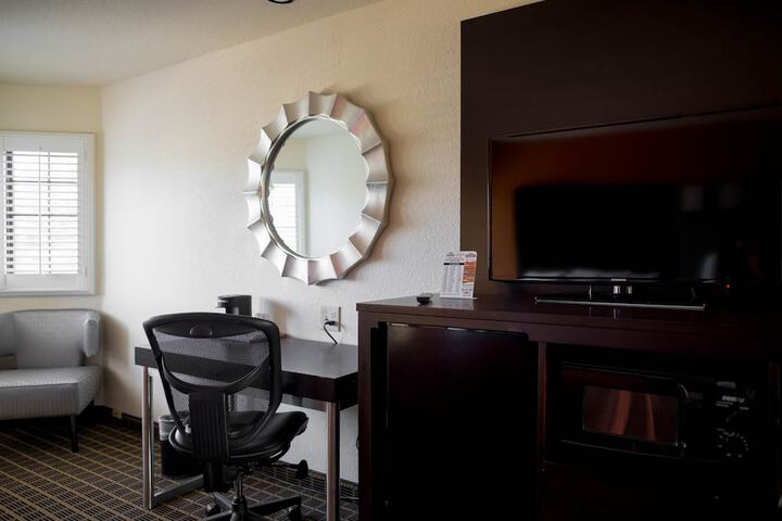 Room 18 of 42