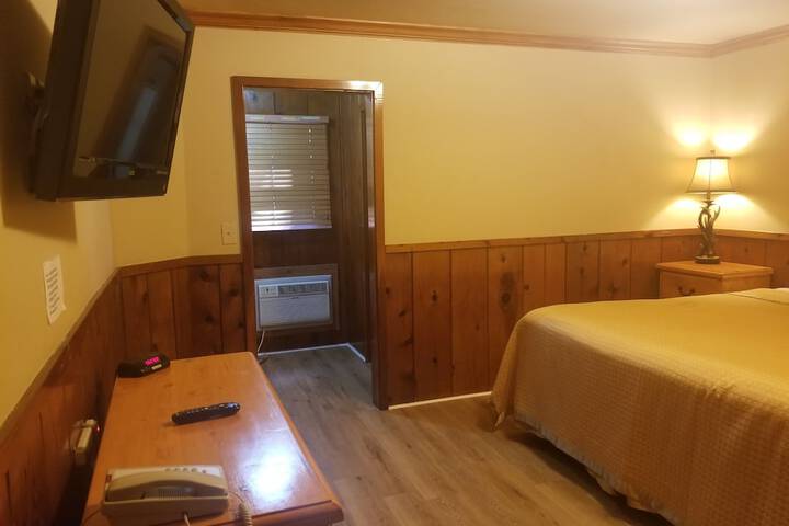 Room 100 of 137
